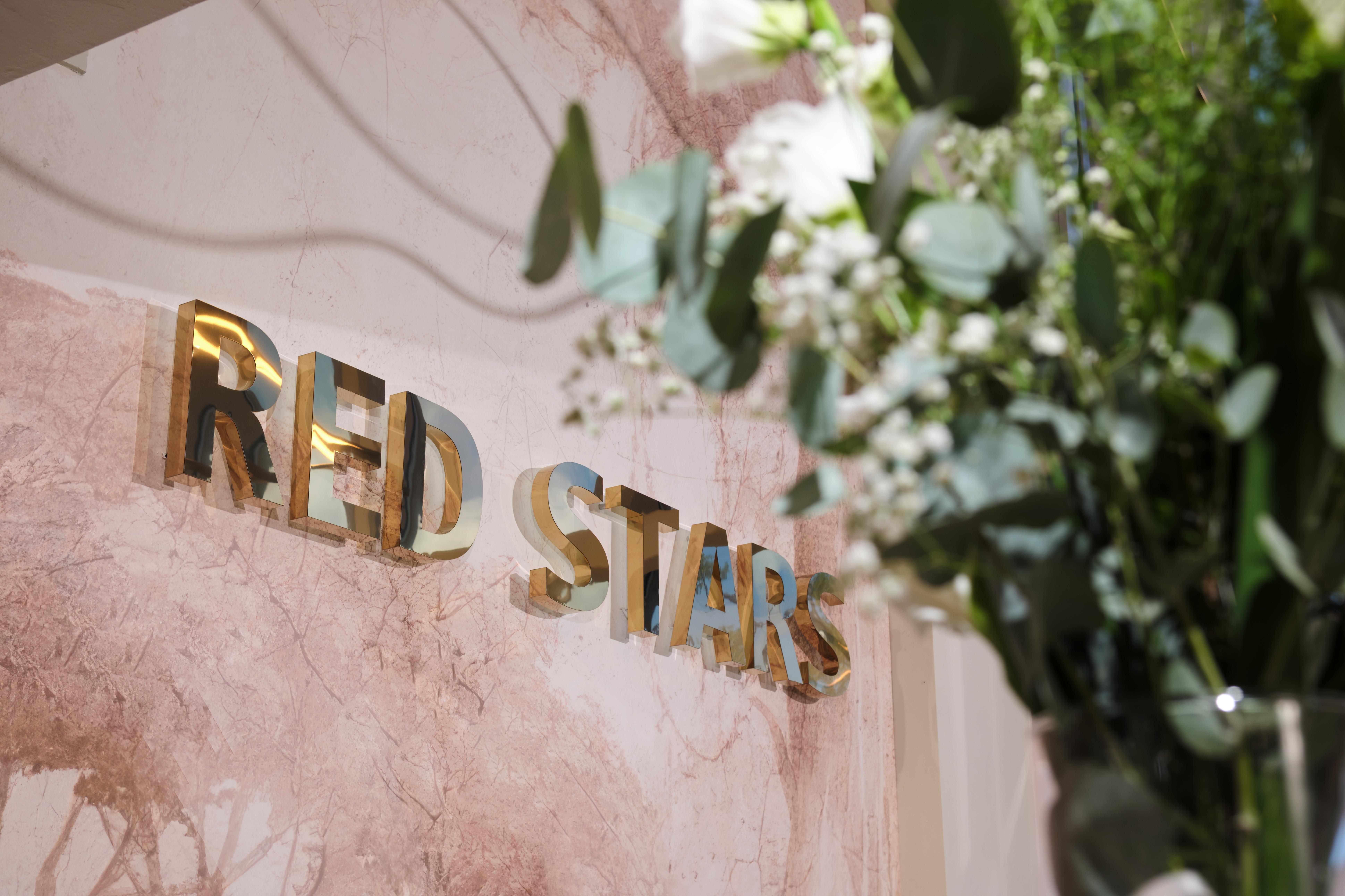 סנט פטרסבורג Red Stars Hotel מראה חיצוני תמונה